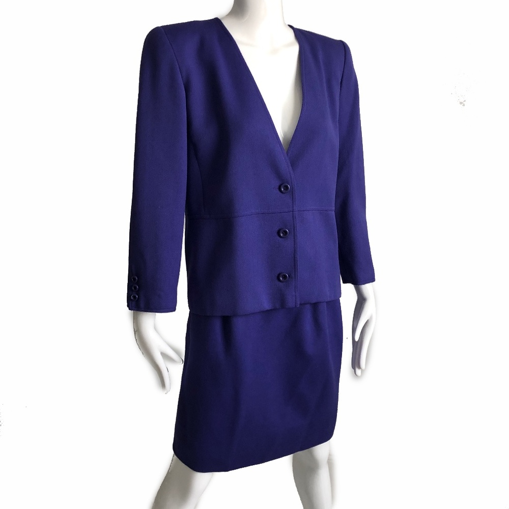Valentino Power Suit Jacket & Skirt Set 2pc Violet Wool Retro Vintage Sz40